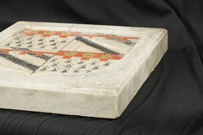Lot 80 - AN 18TH CENTURY MARBLE COAT OF ARMS