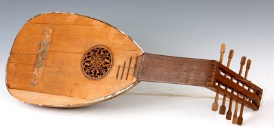 Lot 558 - A LATE 19th CENTURY LUTE with deep round...