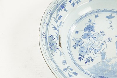 Lot 341 - AN 18TH CENTURY TINWARE BLUE AND WHITE DELFT STYLE PLATE