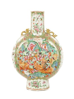 Lot 581 - A 19TH CENTURY CHINESE CANTONESE PORCELAIN MOON FLASK