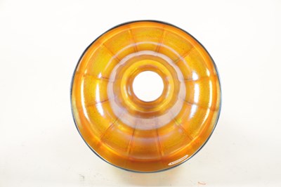 Lot 459 - AN EARLY 20TH CENTURY IRIDESCENT GLASS SHADE