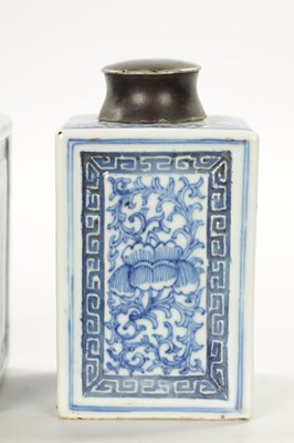 Lot 579 - A PAIR OF 19TH CENTURY CHINESE BLUE AND WHITE PORCELAIN TEA CADDIES