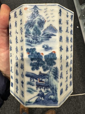 Lot 545 - A CHINESE QING DYNASTY BLUE AND WHITE OCTAGONAL SHAPED BRUSH POT