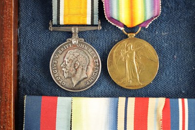 Lot 845 - A CASED GROUP OF 1ST AND 2ND WORLD WAR MEDALS