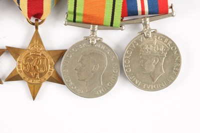 Lot 862 - A GROUP OF SIX WW1 AND WW2 WAR MEDALS