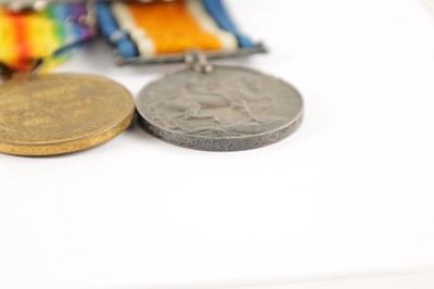 Lot 862 - A GROUP OF SIX WW1 AND WW2 WAR MEDALS