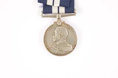 Lot 874 - A WW2 DISTINGUISHED SERVICE MEDAL