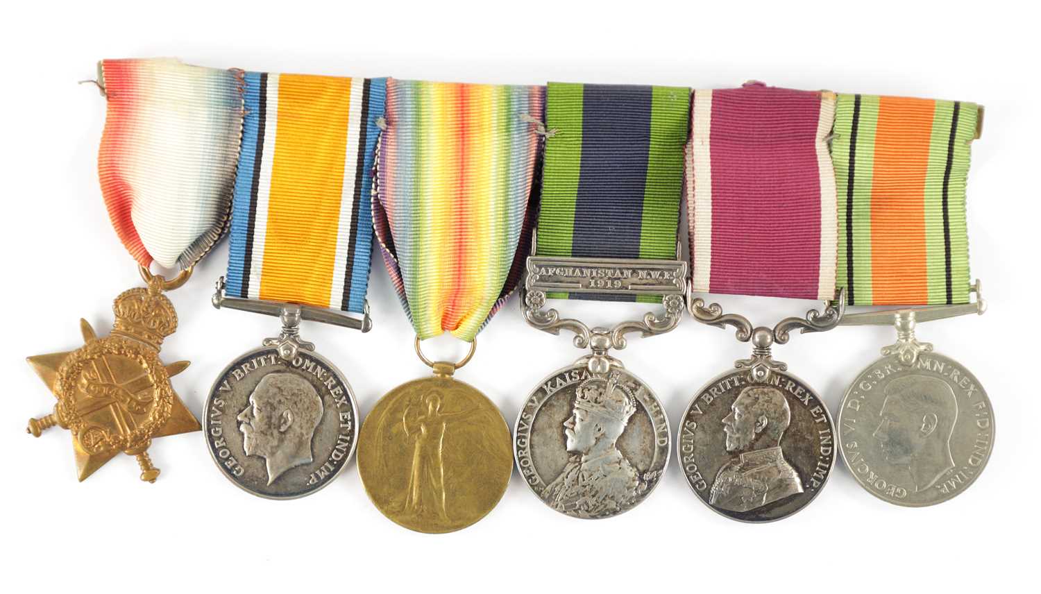 Lot 884 - A GROUP OF SIX WW1 MEDALS