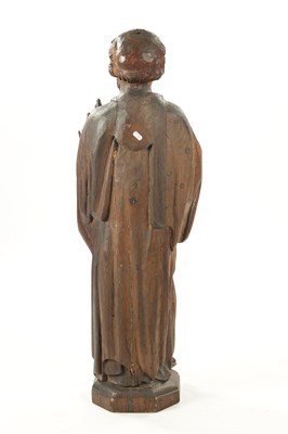 Lot 1075 - AN EARLY CARVED FIGURE OF ST. PETER