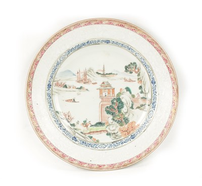 Lot 563 - AN 18TH CENTURY CHINESE FAMILLE ROSE PORCELAIN CABINET PLATE