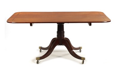 Lot 1497 - A GOOD REGENCY MAHOGANY AND EBONY INLAID PEDESTAL DINING TABLE OF LARGE SIZE