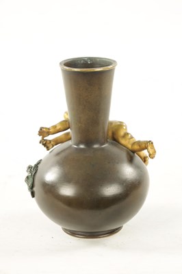 Lot 1015 - A 19TH CENTURY FRENCH BRONZE SQUAT BULBOUS VASE