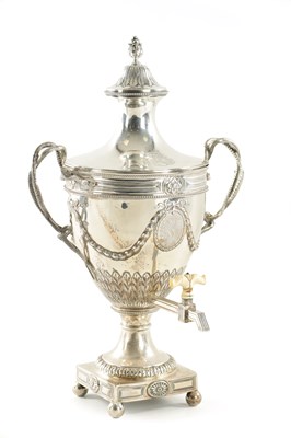 Lot 703 - A GOOD GEORGE III SILVER ADAM-STYLE TEA URN