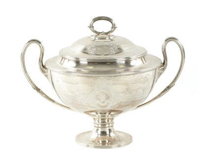 Lot 685 - A LARGE LATE 19TH CENTURY SILVER SOUP TUREEN
