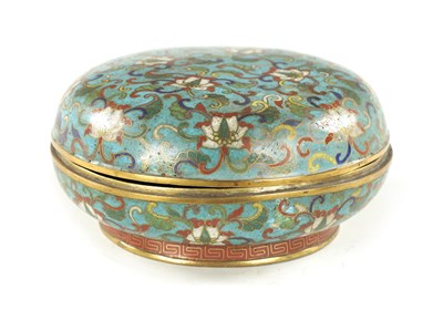 Lot 552 - AN EARLY 19TH CENTURY CHINESE CLOISONNE LIDDED BOWL