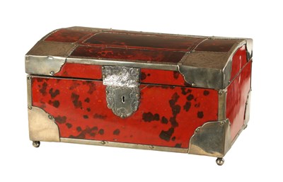 Lot 1054 - AN EARLY 18TH CENTURY CONTINENTAL TORTOISESHELL AND SILVER METAL BOX