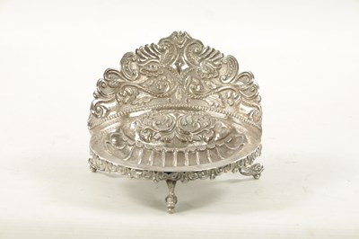 Lot 702 - AN EARLY 19TH CENTURY SOUTH AMERICAN SILVER DISH