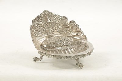 Lot 702 - AN EARLY 19TH CENTURY SOUTH AMERICAN SILVER DISH