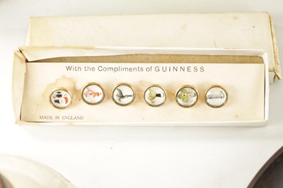 Lot 1009 - A CARLTON GUINNESS ADVERTISING TABLE LAMP, A GUINNESS ASHTRAY AND VARIOUS OTHER RELATED ITEMS