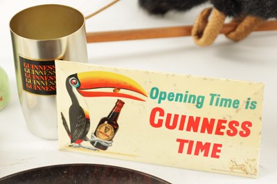 Lot 1009 - A CARLTON GUINNESS ADVERTISING TABLE LAMP, A GUINNESS ASHTRAY AND VARIOUS OTHER RELATED ITEMS