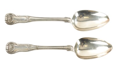 Lot 692 - A PAIR OF REGENCY IRISH SILVER HOURGLASS TABLESPOONS