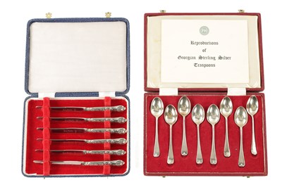 Lot 736 - A CASED SET OF GEORGIAN-STYLE SILVER TEASPOONS AND CASED CAKE KNIVES