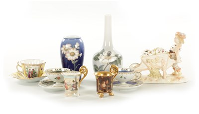 Lot 80 - A COLLECTION OF VARIOUS CONTINENTAL PORCELAIN CUPS AND SAUCERS