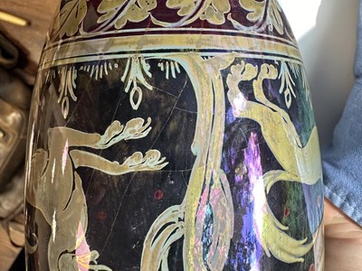 Lot 91 - AN EARLY 20TH CENTURY ROYAL LANCASTRIAN LUSTRE VASE BY RICHARD JOYCE