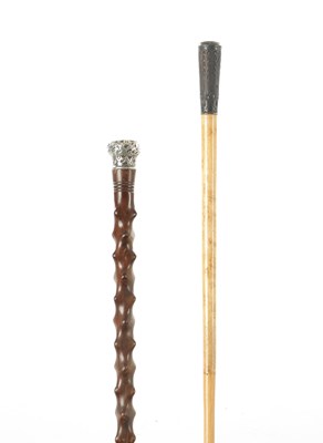 Lot 697 - A 19TH CENTURY KNOTCHED HAWTHORN WALKING CANE