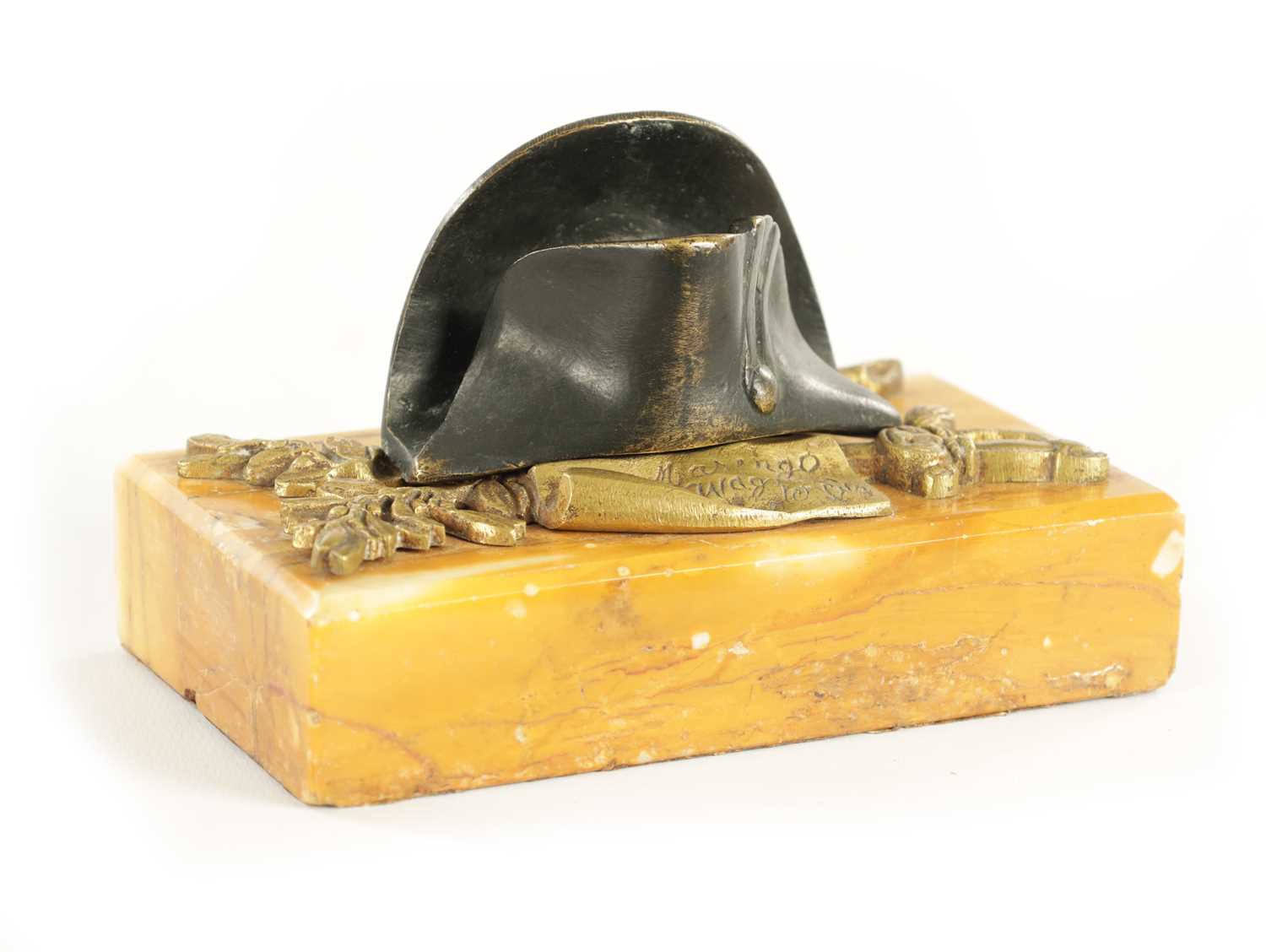 Lot 786 - A NAPOLEAN SIENNA MARBLE AND BRONZE INKWELL