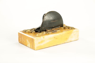 Lot 786 - A NAPOLEAN SIENNA MARBLE AND BRONZE INKWELL