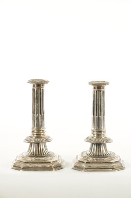 Lot 523 - A PAIR OF WILLIAM AND MARY SILVER CANDLESTICKS