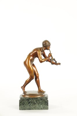 Lot 815 - AFTER RUDOLF KAESBACH (1873-1955) A BRONZE FIGURAL SCULPTURE OF A SNAKE CHARMER