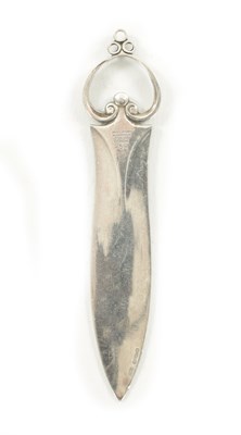 Lot 459 - A LATE 20TH CENTURY DANISH SILVER LETTER OPENER BY GEORG JENSEN