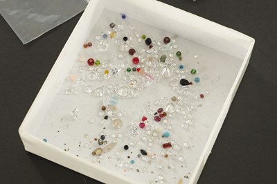 Lot 385 - A COLLECTION OF LOOSE PRECIOUS STONES