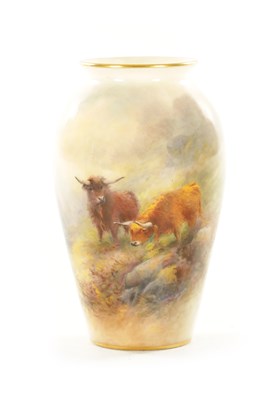 Lot 61 - A ROYAL WORCESTER MINIATURE CABINET VASE BY HARRY STINTON