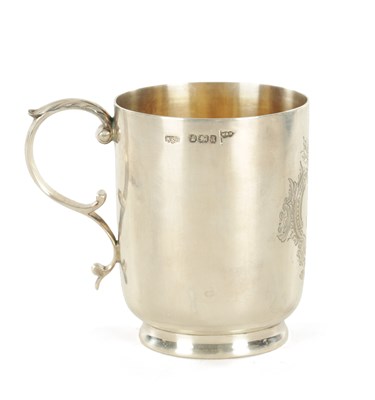 Lot 435 - A VICTORIAN GILT SILVER CHRISTENING CUP IN FITTED CASE