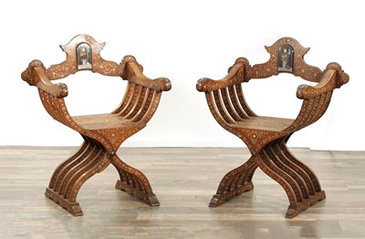 Lot 1510 - A PAIR OF 18TH CENTURY ITALIAN WALNUT, BONE AND BOX WOOD INLAID X FRAMED SAVONAROLA CHAIRS