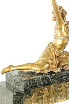Lot 932 - CLAIRE JEANNE ROBERTE COLINET, (1880 - 1950). A FINE ART DECO GILT BRONZE SCULPTURE OF A DANCER