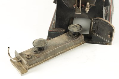 Lot 906 - A 1930’S GERMAN LIVE STEAM ENGINE