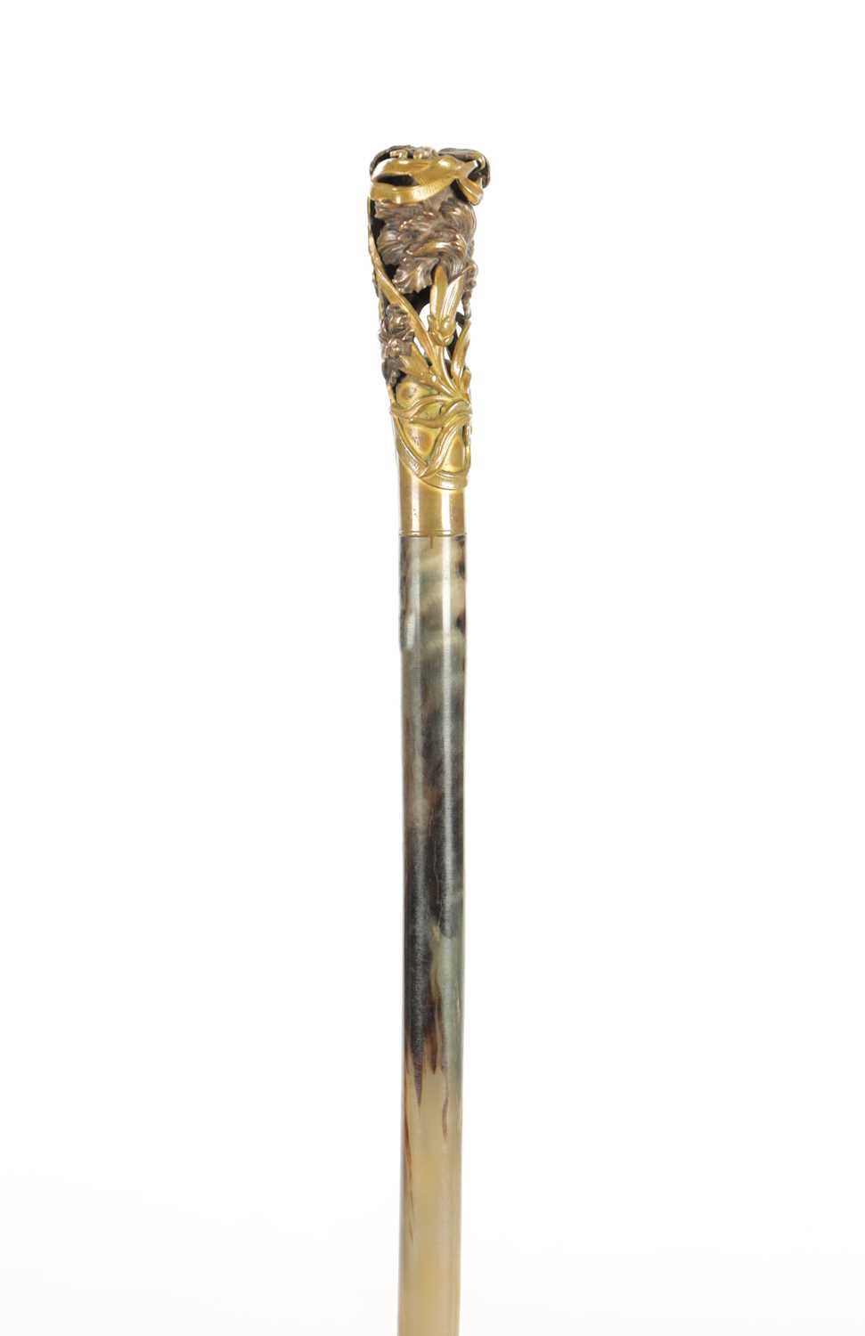 Lot 711 - A LATE 19TH CENTURY CONTINENTAL ART NOUVEAU HORN SWAGGER STICK, POSSIBLY RHINOCEROS