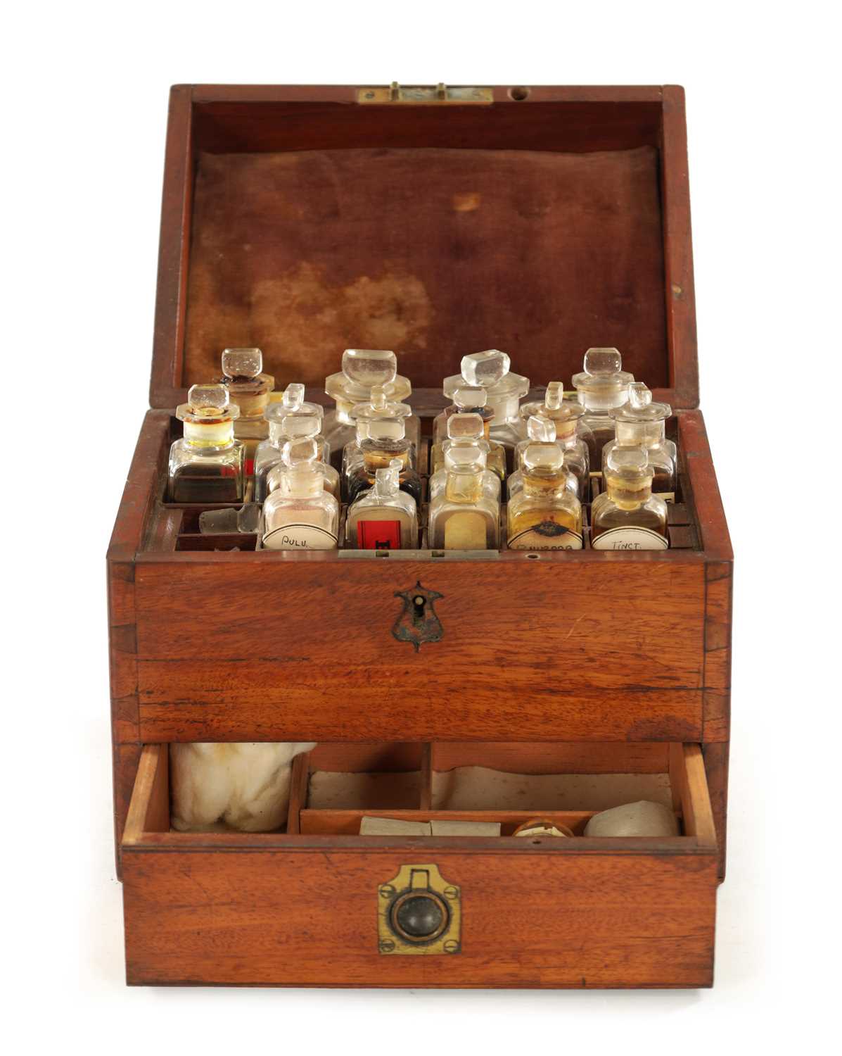 Lot 1255 - AN EARLY 19TH CENTURY MAHOGANY APOTHECARY BOX