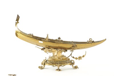 Lot 864 - A 19TH CENTURY GILT BRONZE CENTRE PIECE SHAPED AS A GONDOLA