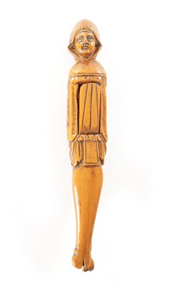 Lot 1308 - AN 18TH CENTURY CONTINENTAL CARVED BOXWOOD NUTCRACKER