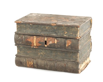 Lot 1313 - AN 18TH CENTURY LEATHER BOUND FAUX BOOK TEA CADDY