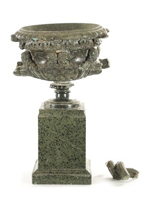 Lot 814 - A 19TH CENTURY GRAND TOUR SERPENTINE MARBLE WARWICK VASE