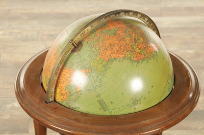 Lot 1258 - A 20TH CENTURY REPLOGLE 16” LIBRARY TERRESTRIAL GLOBE