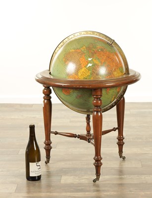 Lot 1258 - A 20TH CENTURY REPLOGLE 16” LIBRARY TERRESTRIAL GLOBE