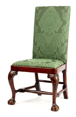 Lot 809 - A GEORGE I WALNUT UPHOLSTERED SIDE CHAIR with...