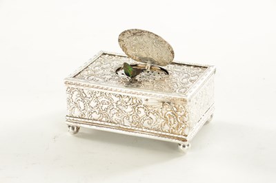 Lot 1268 - A 20TH CENTURY SINGING BIRD BOX IN PRESENTATION CASE